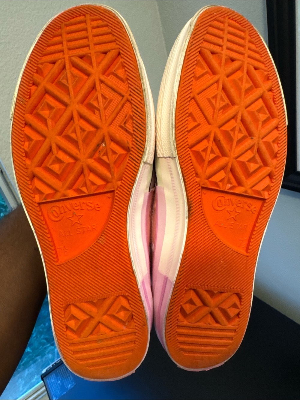 Converse Chuck 70s Hi x Millie Bobby Brown - Picture 11 of 11